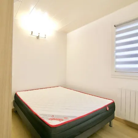 Appartement T2 Refait A Neuf, Au Calme, Piscine, Parking Prive