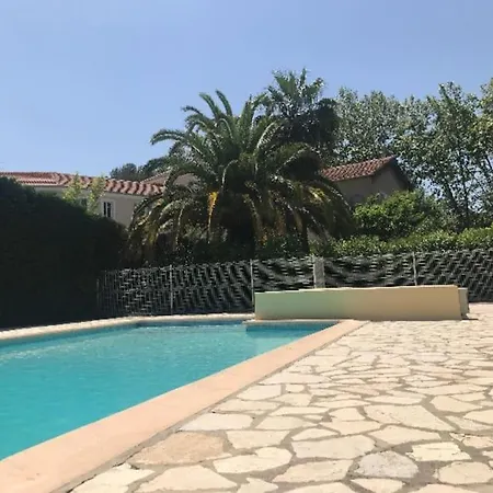 T2 Refait A Neuf, Au Calme, Piscine, Parking Prive Appartement *